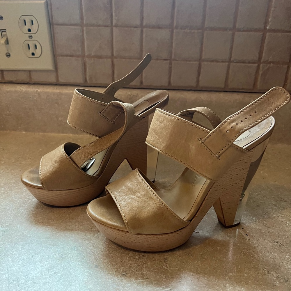 CHLOE Nude Heels with Clear Block